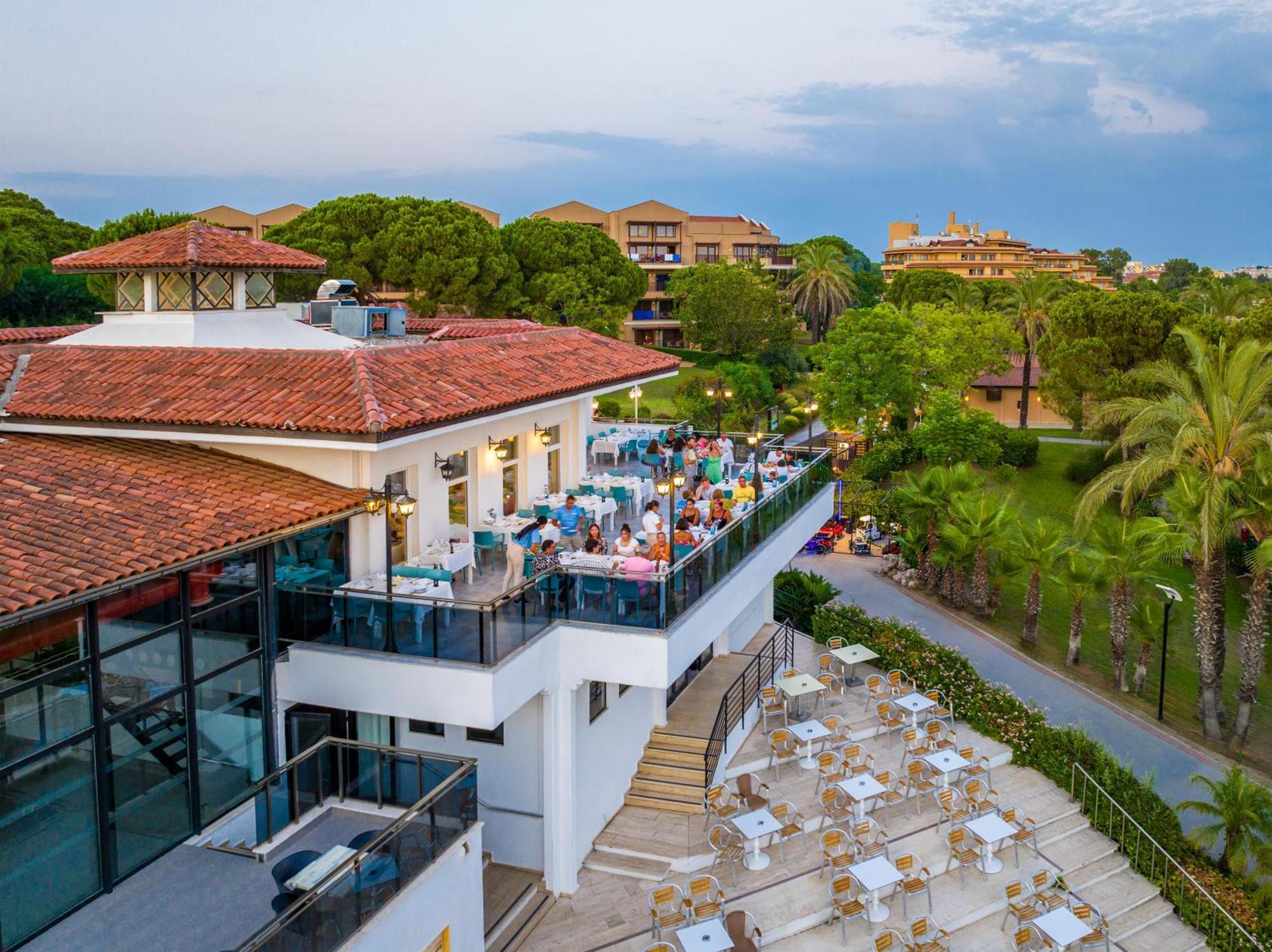 Asteria Family Resort Belek Antalya Extérieur photo The Village