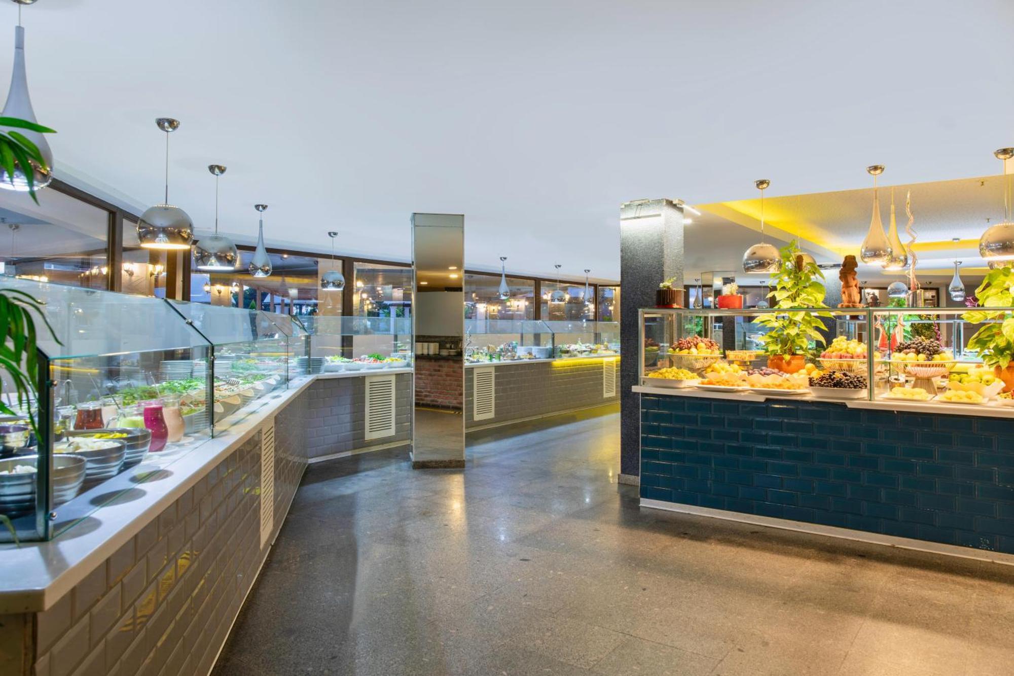 Asteria Family Resort Belek Antalya Extérieur photo The buffet at the airport